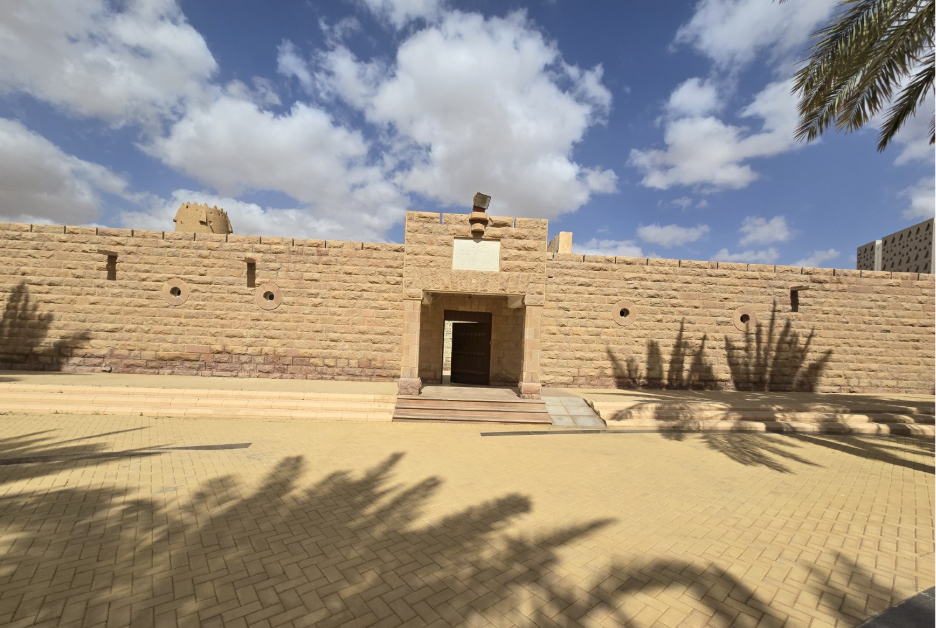 المدخل الرئيسي لقصر الإمارة التاريخي