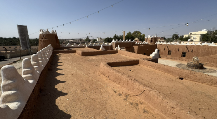 توفر الكهرباء في القصر