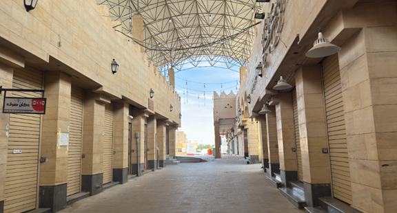 المظهر العام للمحال التجارية داخل قبة رشيد وسوق الجردة