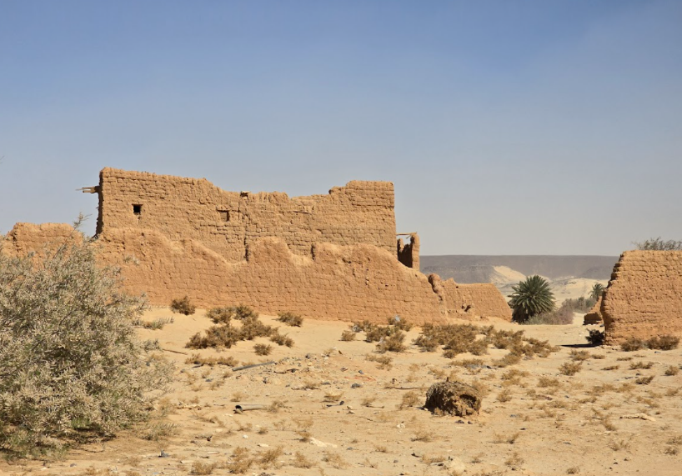 قرية عين الحواس