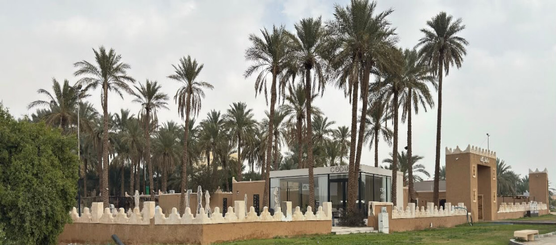 زخارف معمارية تزين بيت الحركان