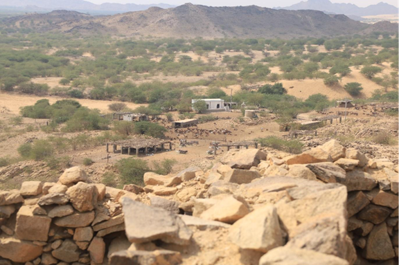 إطلالة القلعة على ساحات مجاورة لها