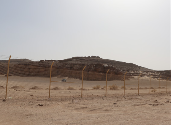 السياج المعدني لموقع قرية تبوك الأثري