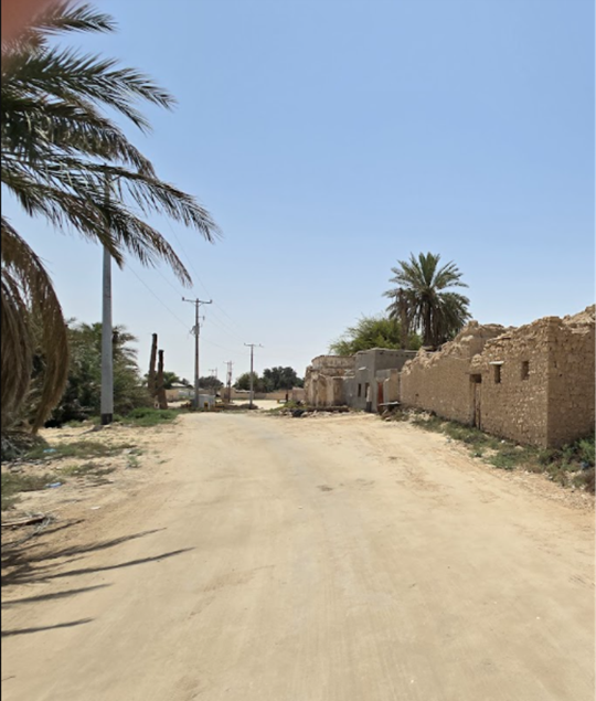 المسارات في قرية إنطاع