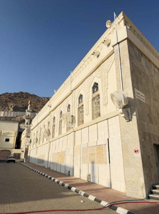 إحدى اللافتات التحذيرية