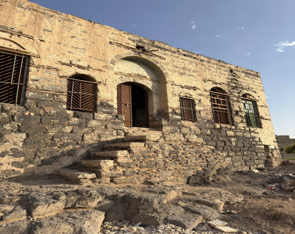 الدورين للقلعة التاريخية بحي المغيسلة