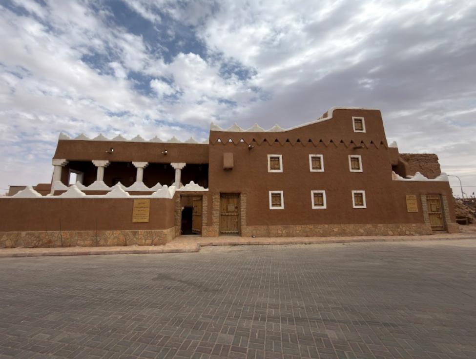 طراز العمارة النجدية التقليدي الذي تتميز به بلدة أشيقر التراثية