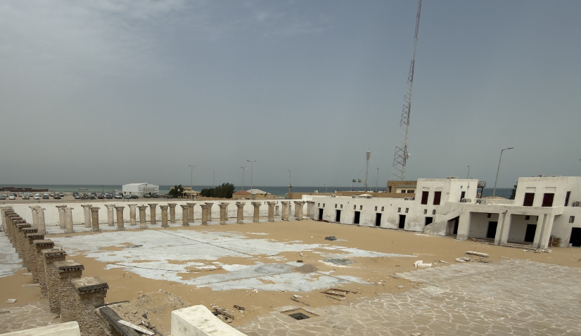 ساحة واسعة وسط الخان