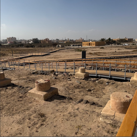 بقايا العناصر المعمارية