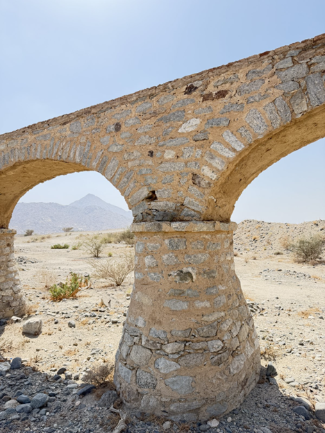الحجارة المشذبة على هيئة طوب