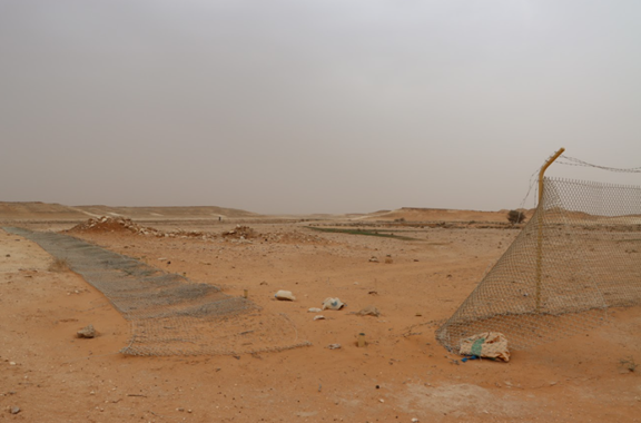 تلف جزء من السياج المعدني المحيط بموقع منزل الشيحيات 