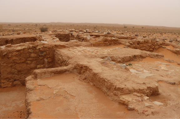 الفراغات المعمارية داخل موقع منزل الشيحيات