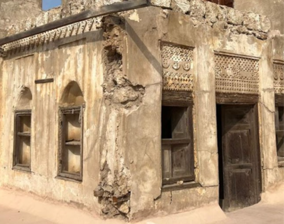 التلف اللوني بالزخارف الجصية