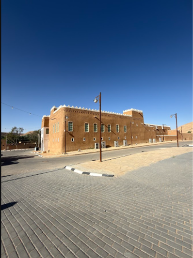 مواقف السيارات
