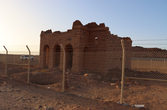 مبنى محطة قرين الغزال التاريخية داخل نطاق الموقع الأثري المغلق