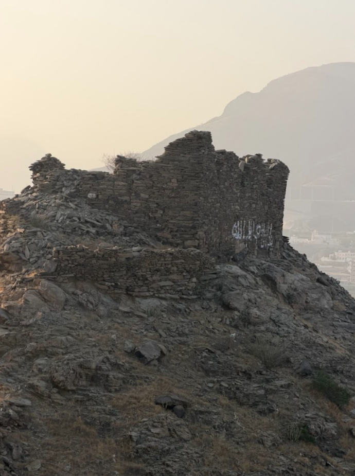 الكتابة على جدران القلعة