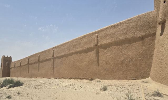 المواد المستخدمة في بناء الموقع