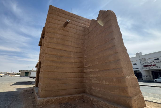 الواجهة الجانبية لموقع باب البوطة التراثي