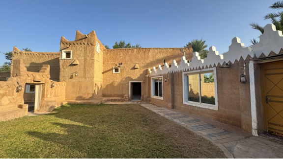 الساحة الداخلية لبيت الزنيدي التراثي