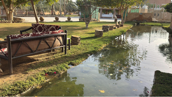 مجرى مائي داخل بيت الزنيدي التراثي