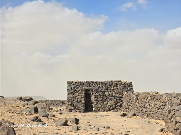 إحدى الغرف الحجرية داخل قلعة الصعيدي