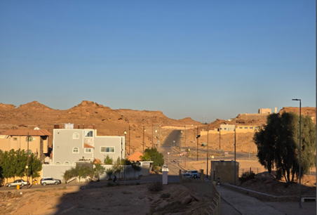 الطرق المعبدة المؤدية لقلعة زعبل