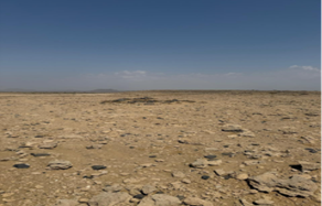 محيط الموقع الخالي من الطرق المعبدة