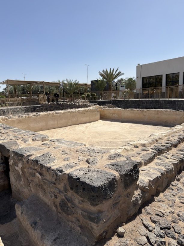 البركة المجاورة للبئر