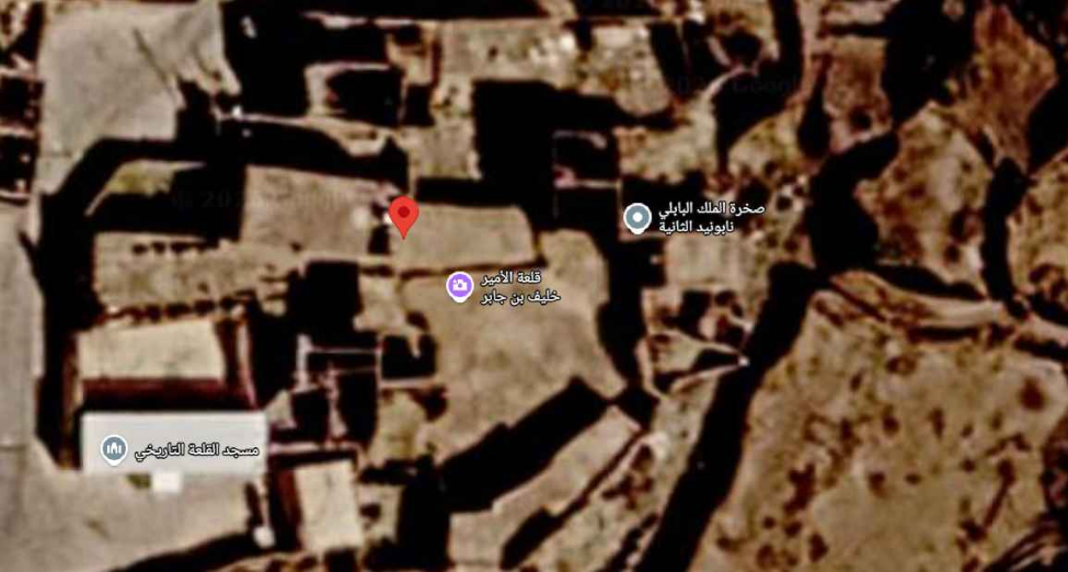 قرب صخرة نابونيد الثانية من أماكن الجذب السياحي
