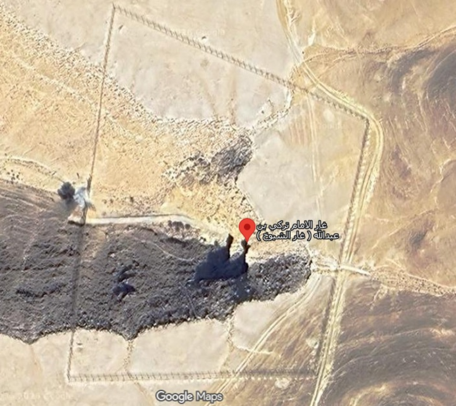 السياج الحديدي المحيط بالموقع كما يظهر على خرائط جوجل