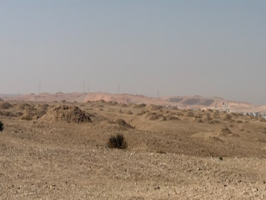 المدافن على شكل رجوم وتلال ركامية