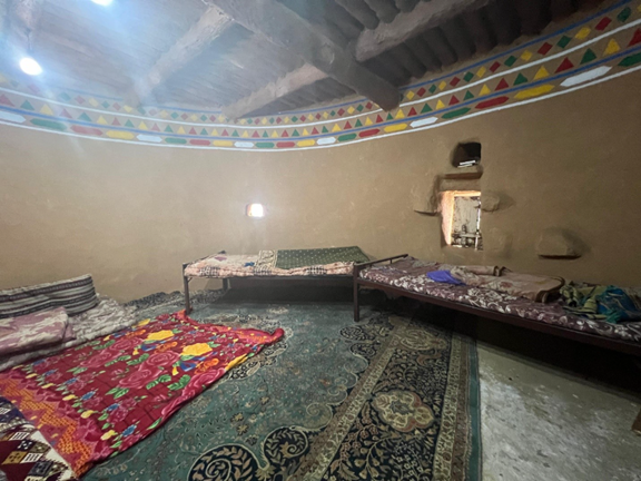 المسجد الموجود في المكان