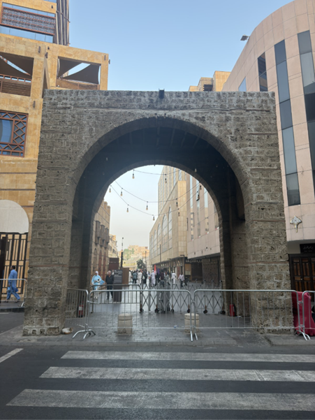صورة لباب الفرضة