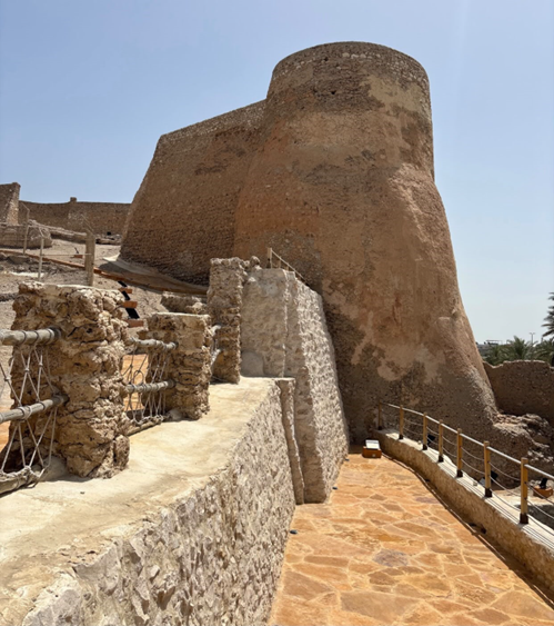 برج قلعة تاروت