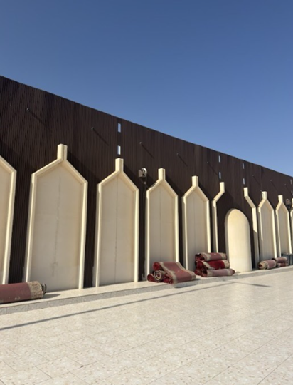 الساحة في موقع الجحفة