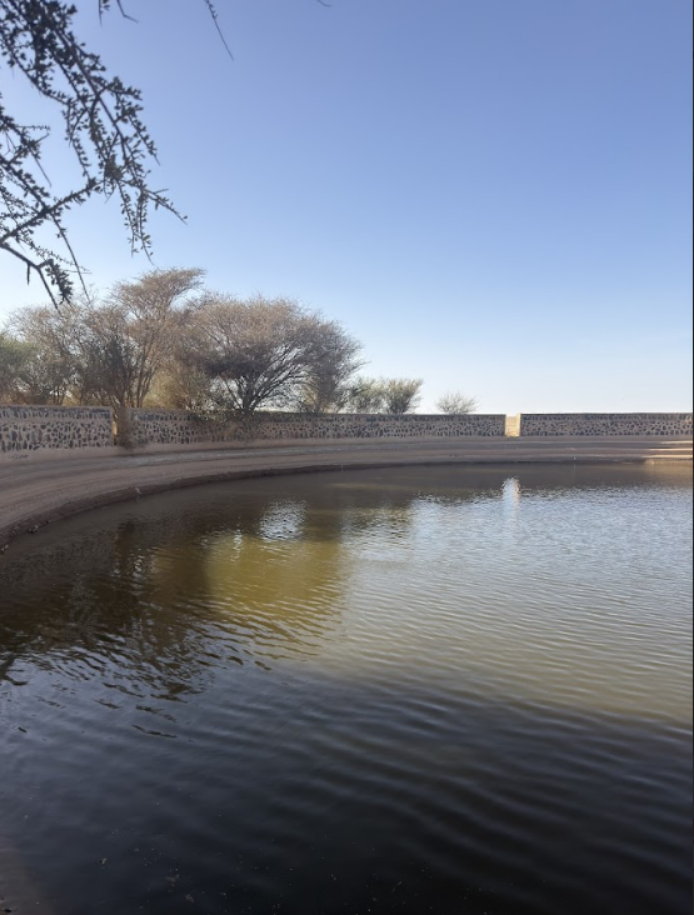 بركة دائرية، أحد مكونات موقع وجرة (بركة الخرابة)