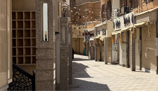 المحال التجارية الشعبية .