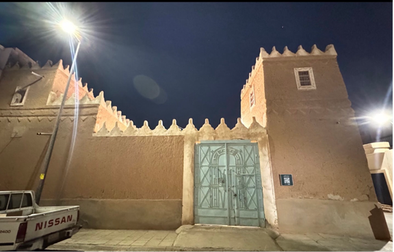 شكل الموقع العام من الخارج