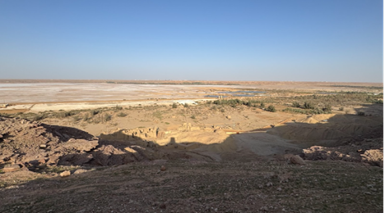 محيط الموقع الخالي من الطرق المعبدة