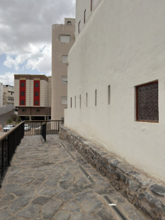 نوافذ القلعة
