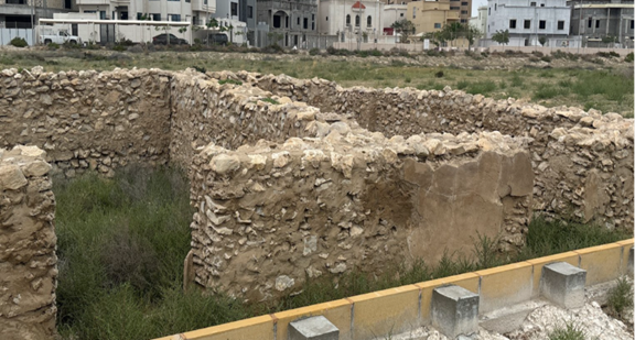 العناصر المعمارية المشيدة بالأحجار