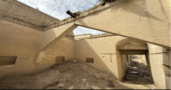 الساحة الخارجية الملاصقة لبيت الشعيبي