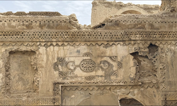 أحد العناصر المعمارية في بيت الشعيبي