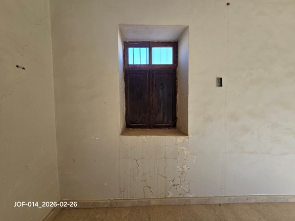 عوامل الرطوبة على بعض الجدران