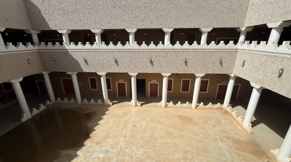 القصر التراثي المكوّن من طابقين