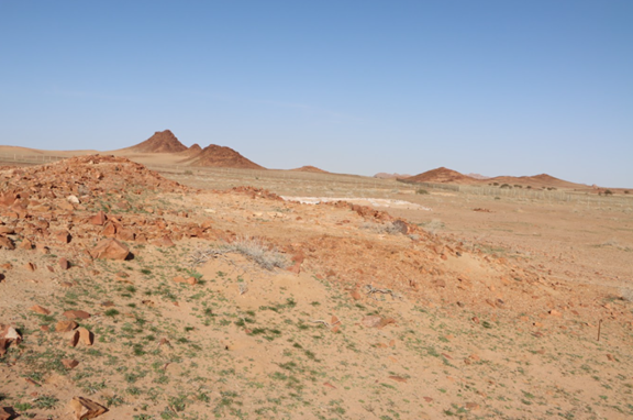 بقايا التلال