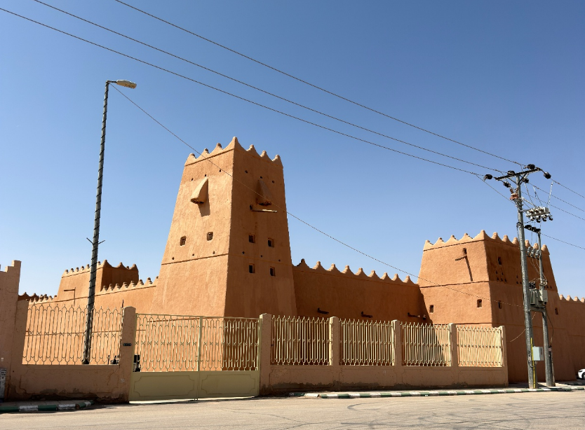 قصر الملك عبد العزيز بوادي الدواسر