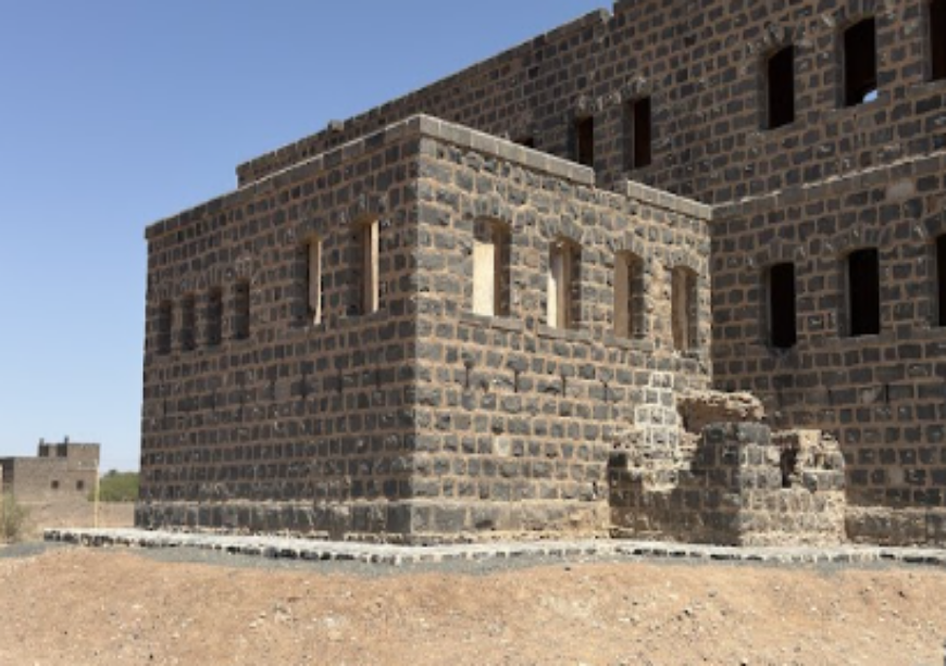 الملحق (الثكنة العسكرية الخاصة بالجنود)