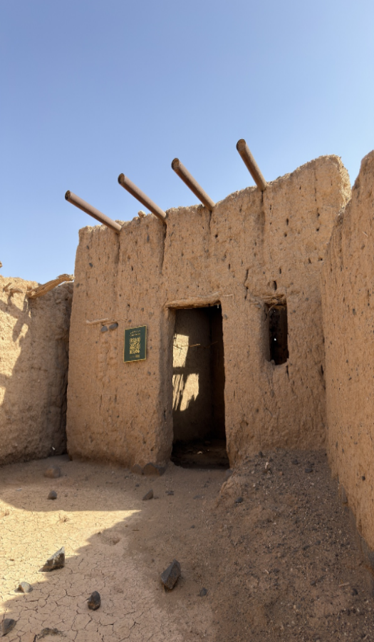 أحد الأكواد التعريفية الموجودة في الموقع