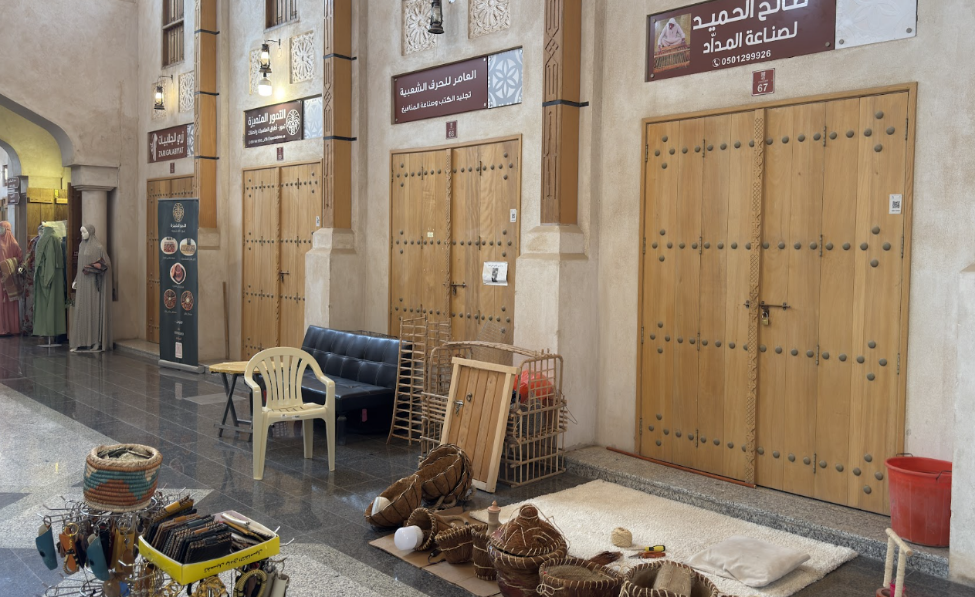 بوابات المحال التجارية بالطراز التراثي التقليدي
